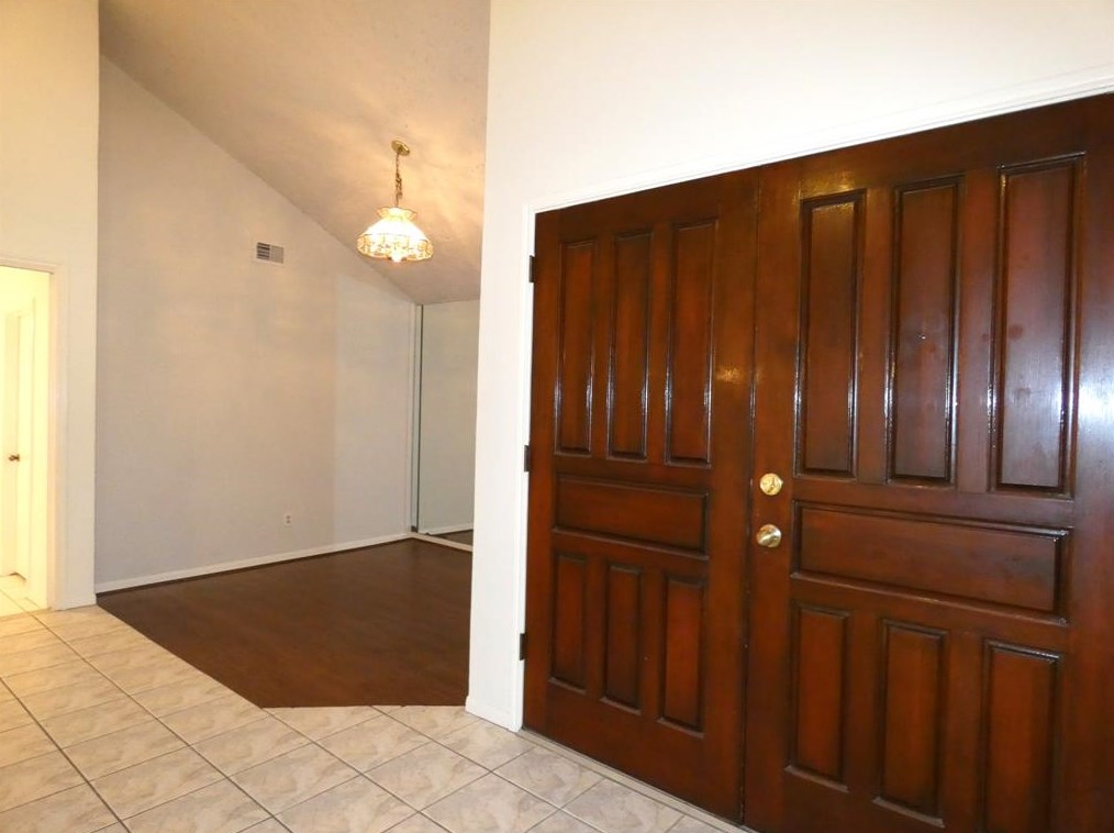 2615 The Highlands Dr, Sugar Land TX  77478-4139 exterior