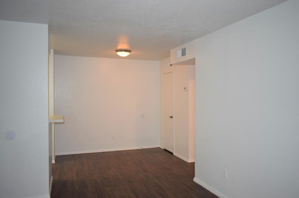 13480 S Thorntree Dr Apt 1317, Houston, TX 77015