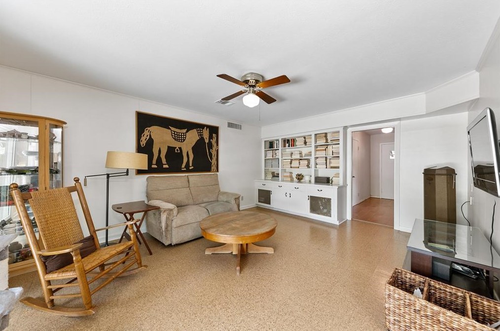 12810 Hansel Ln, Houston TX 77024-4718 exterior