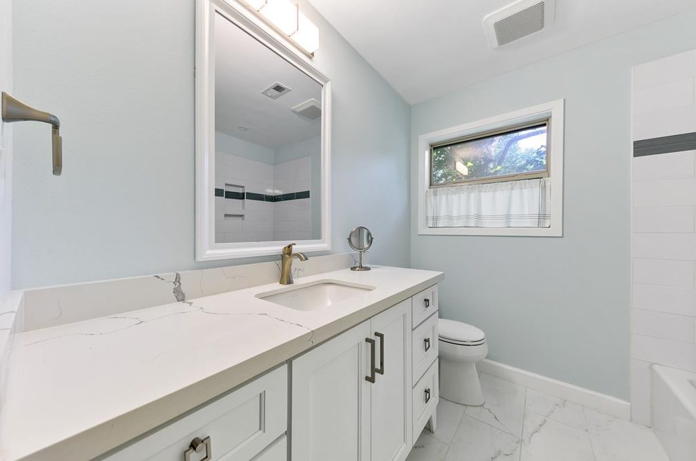 12810 Hansel Ln, Houston TX 77024-4718 exterior