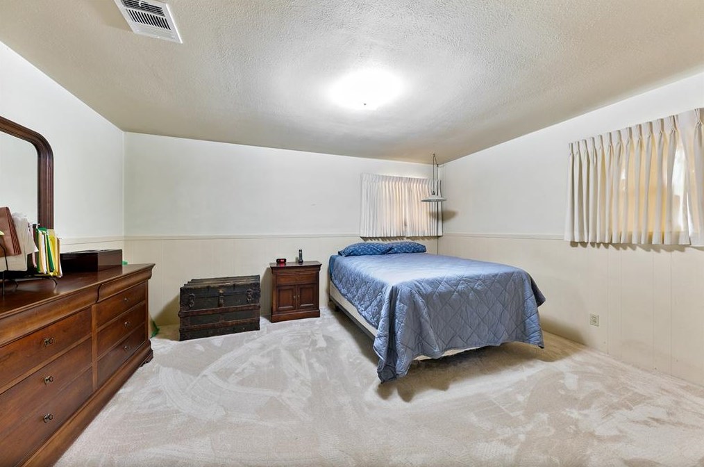 12810 Hansel Ln, Houston TX 77024-4718 exterior