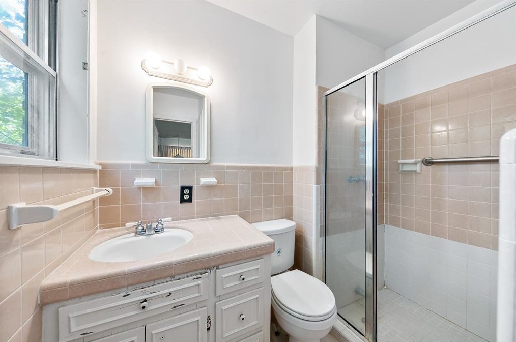 12810 Hansel Ln, Houston TX 77024-4718 exterior