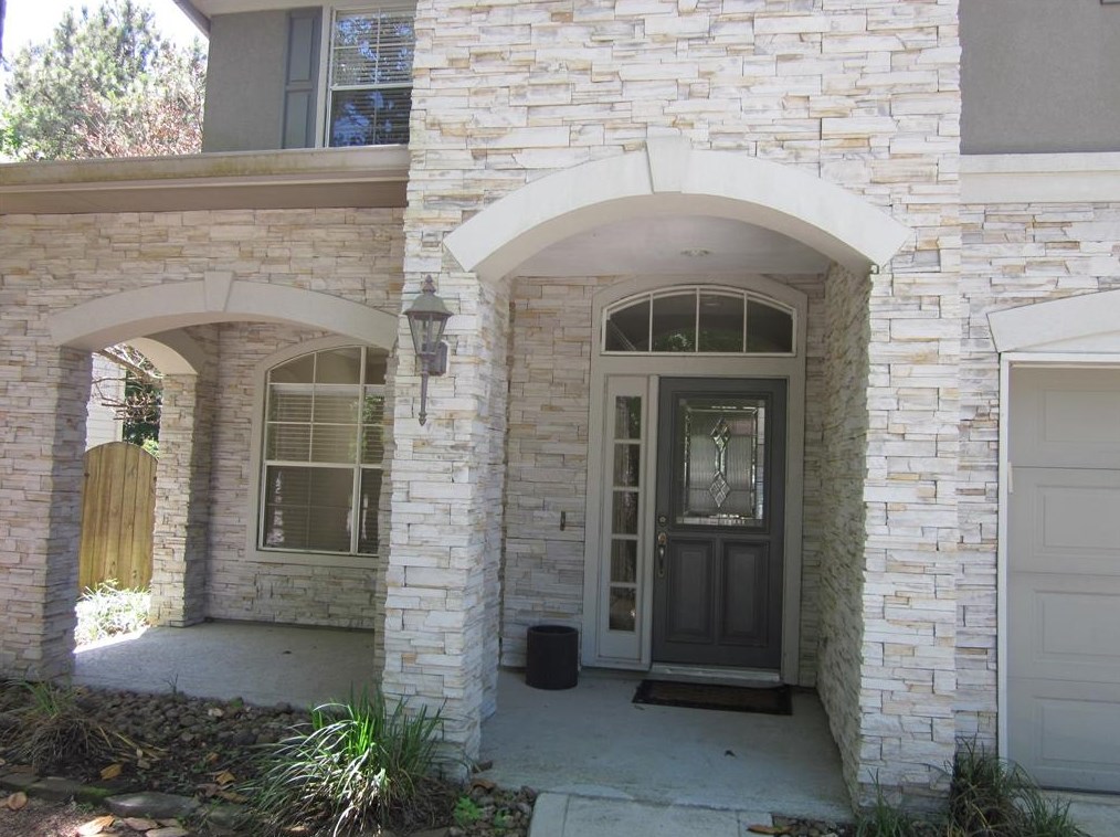 15 Altwood Cir, Spring TX  77382-2603 exterior