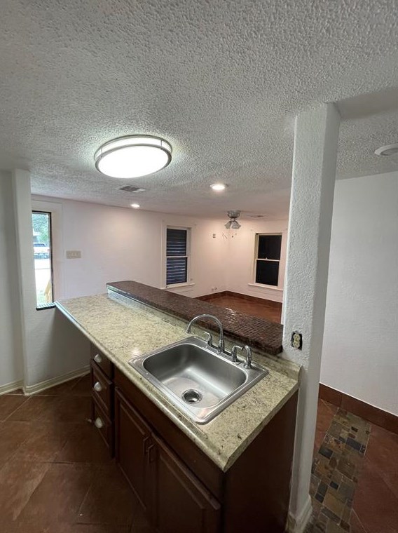 3015 Avenue L, Galveston, TX 77550