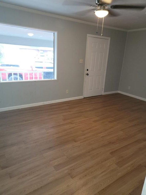311 San Jacinto St, Highlands, TX 77562