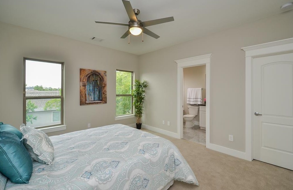 1607 15 St, Houston TX  77008-3423 exterior