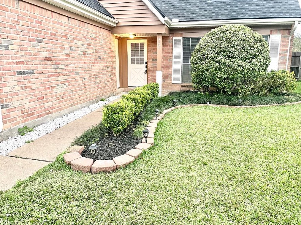 3134 Windmill St, Sugar Land, TX 77479