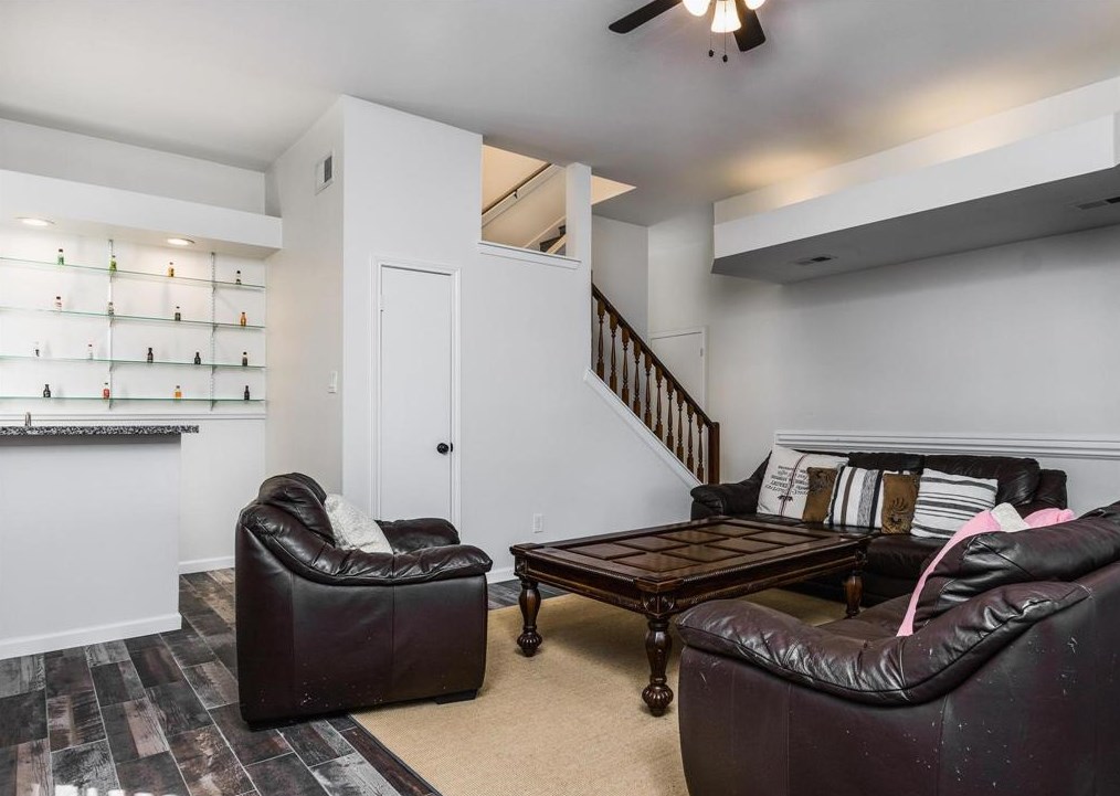 4211 Daisy Meadow Dr, Katy TX  77449-5560 exterior