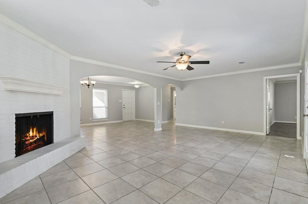 6107 Dumfries Dr, Houston, TX 77096