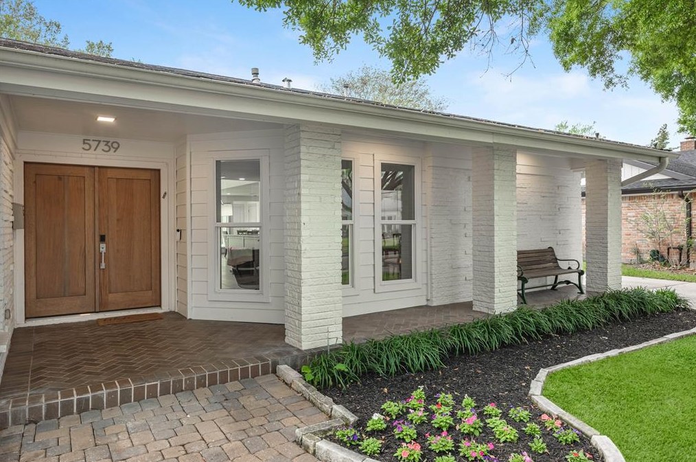 5739 Jackwood St, Houston, TX 77096