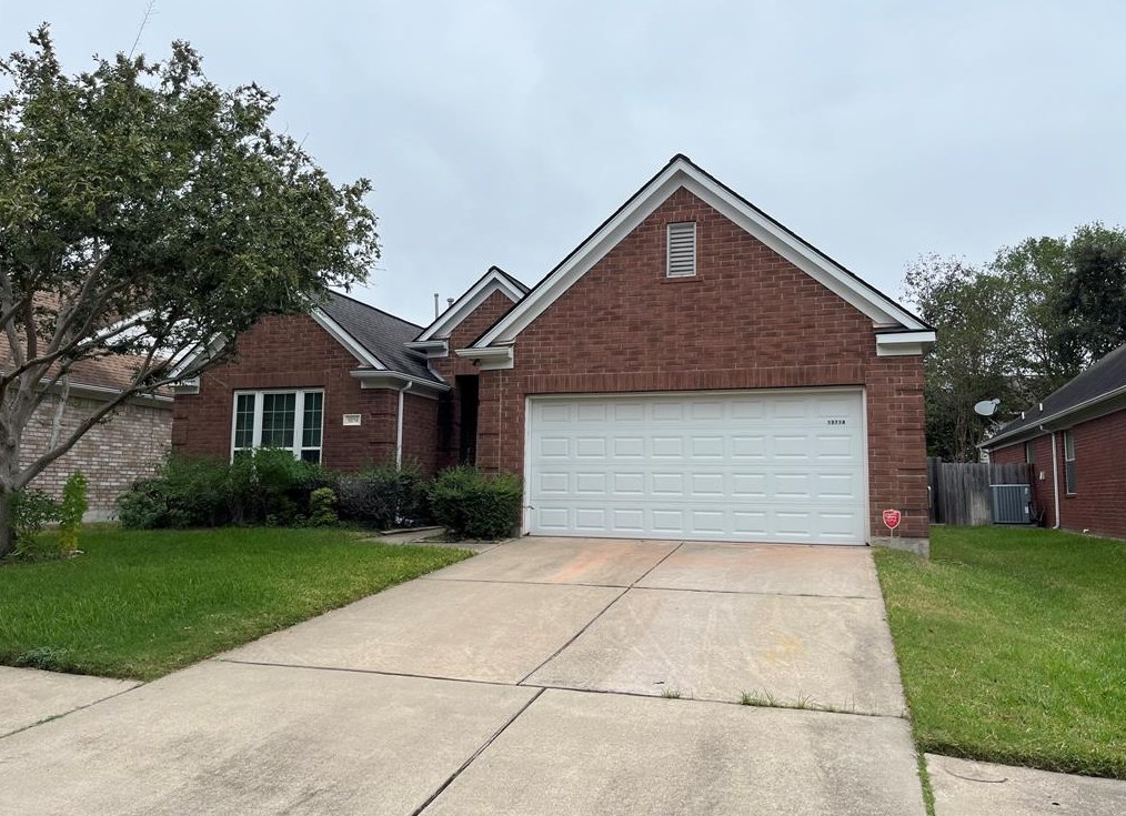 19714 Creek Bend Trl, Houston, TX 77084