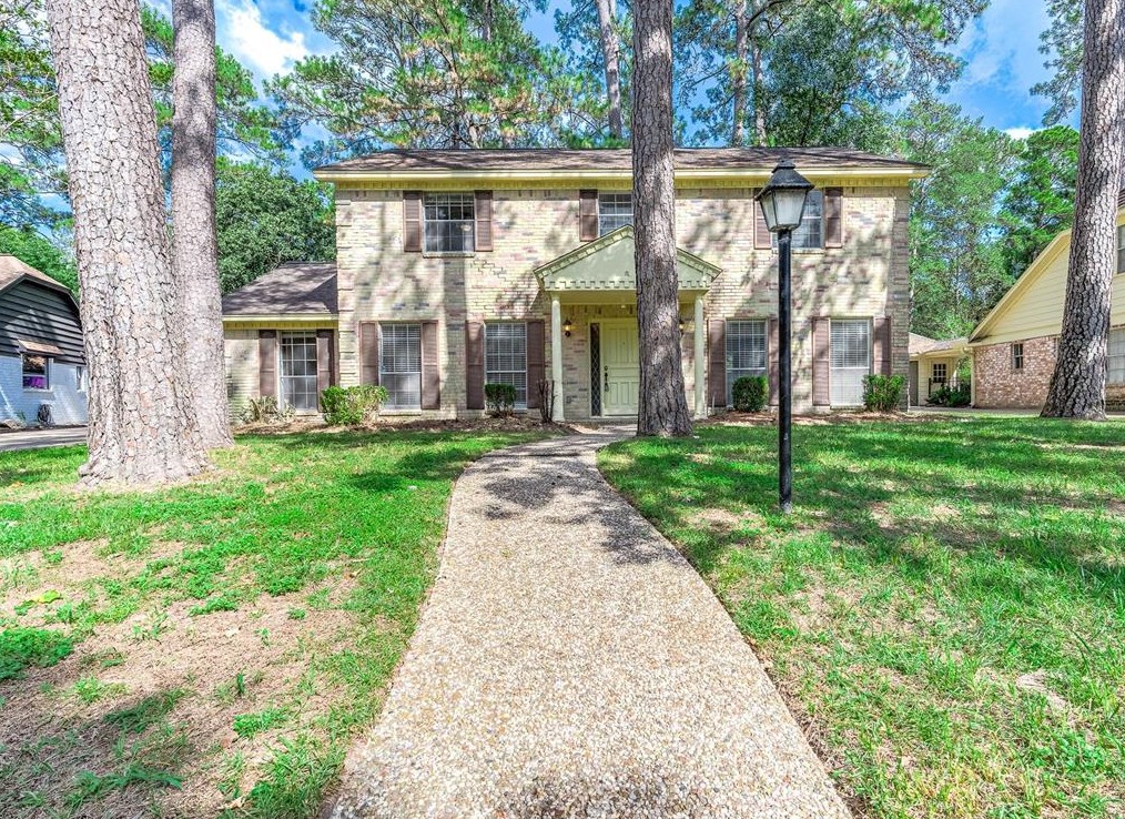 10503 Idlebrook Dr, Houston, TX 77070-2920