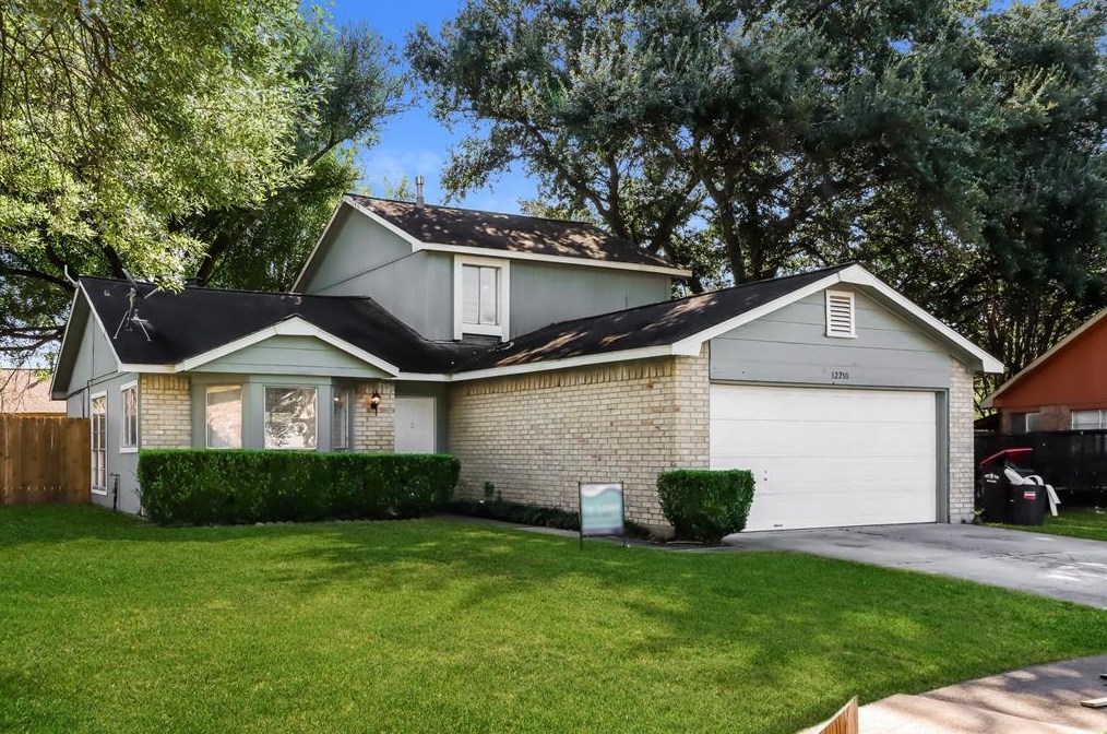 12210 Innsbruk Ct, Houston, TX 77066