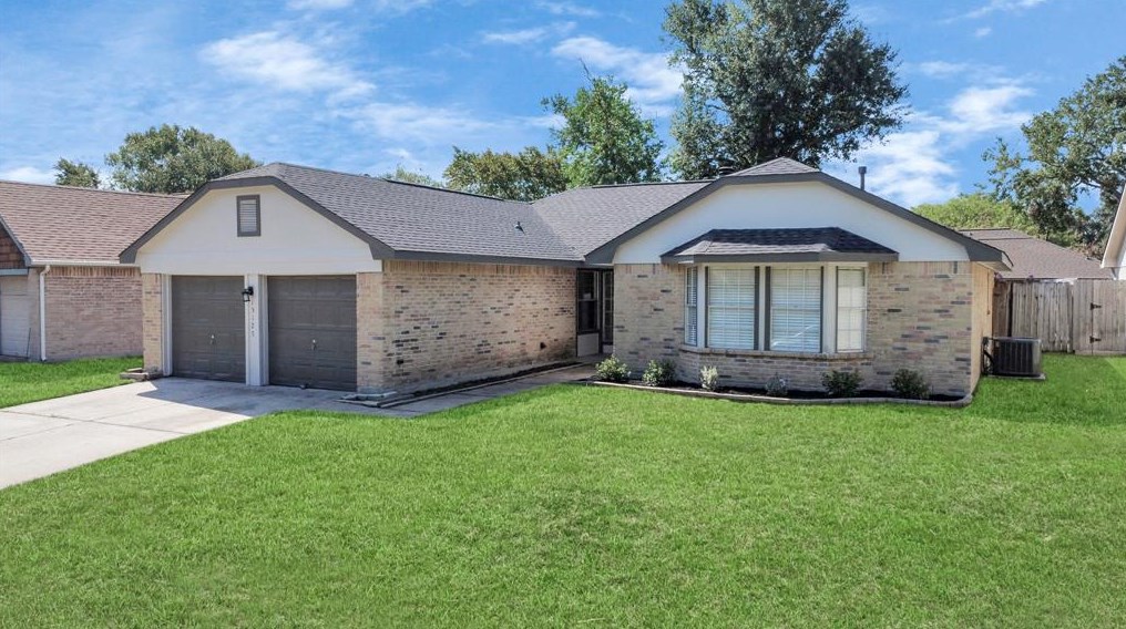 15127 Ringfield Dr, Houston, TX 77084
