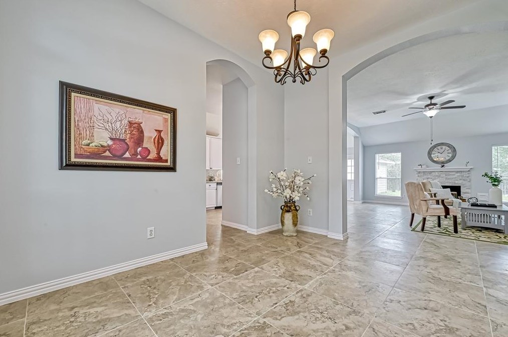 2807 Travick Ln, Houston TX  77073-2919 exterior