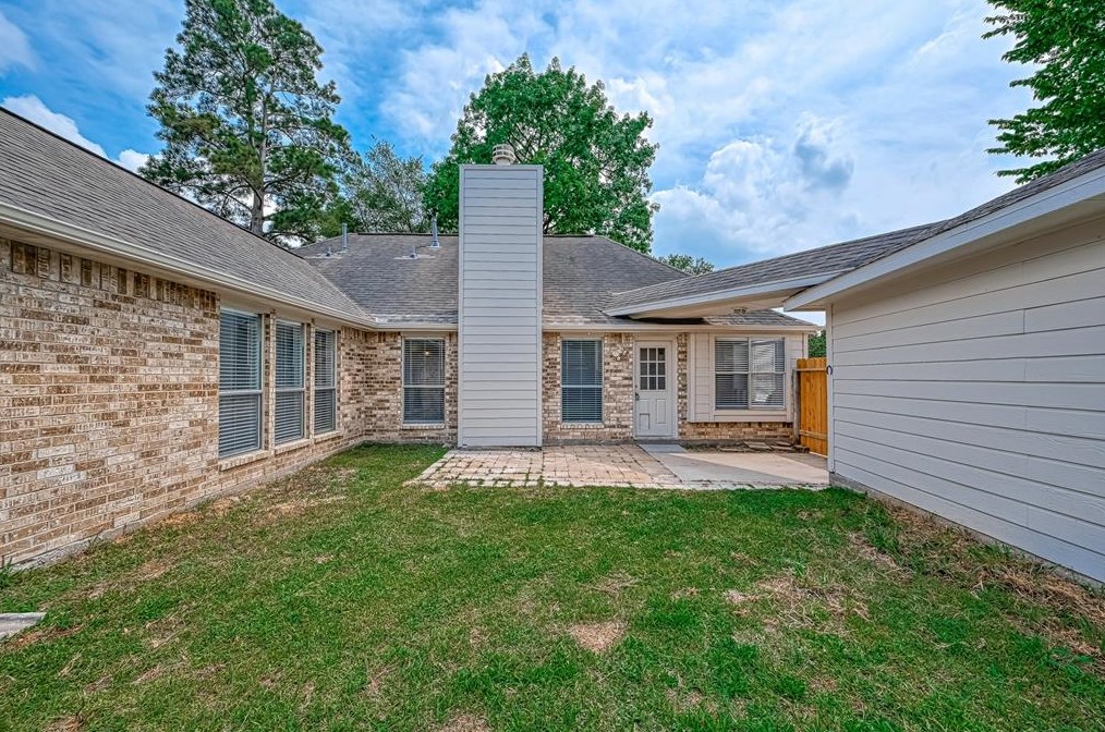 2807 Travick Ln, Houston TX  77073-2919 exterior