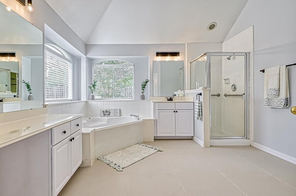 2807 Travick Ln, Houston TX  77073-2919 exterior