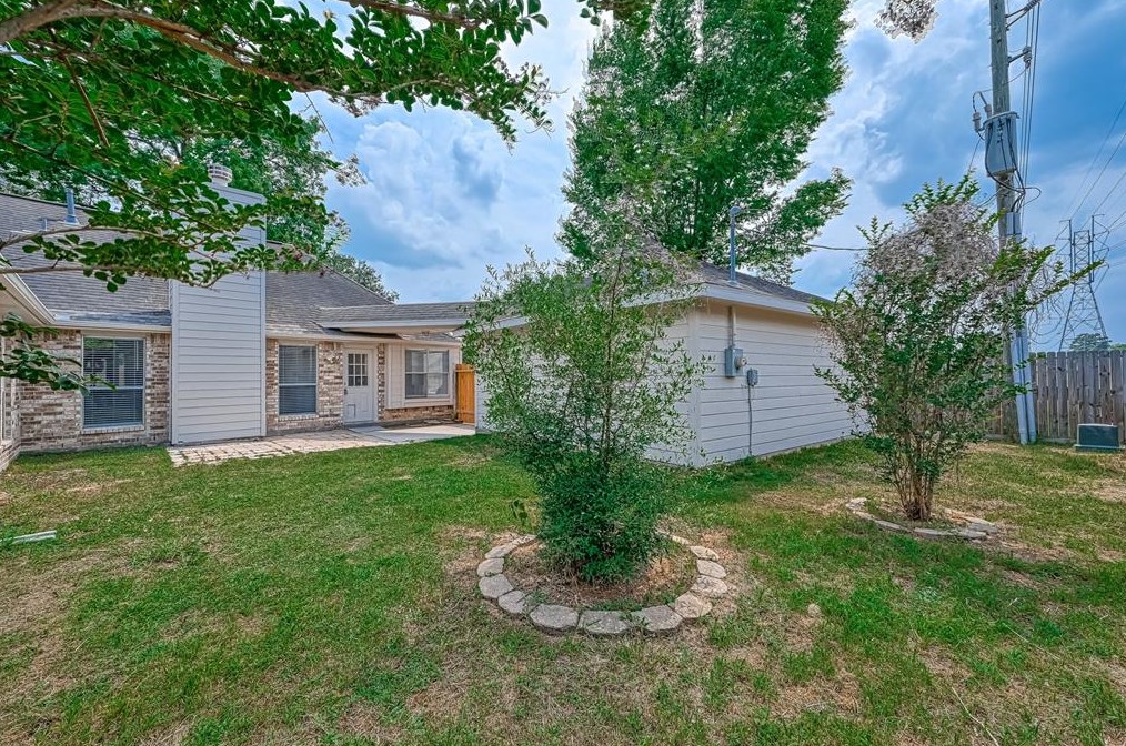 2807 Travick Ln, Houston TX  77073-2919 exterior