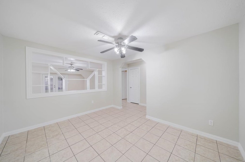 10915 Sagecrest Ln, Houston TX  77089-3901 exterior
