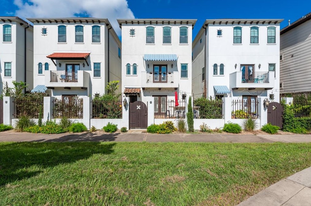905 W 22nd St Unit D, Houston, TX