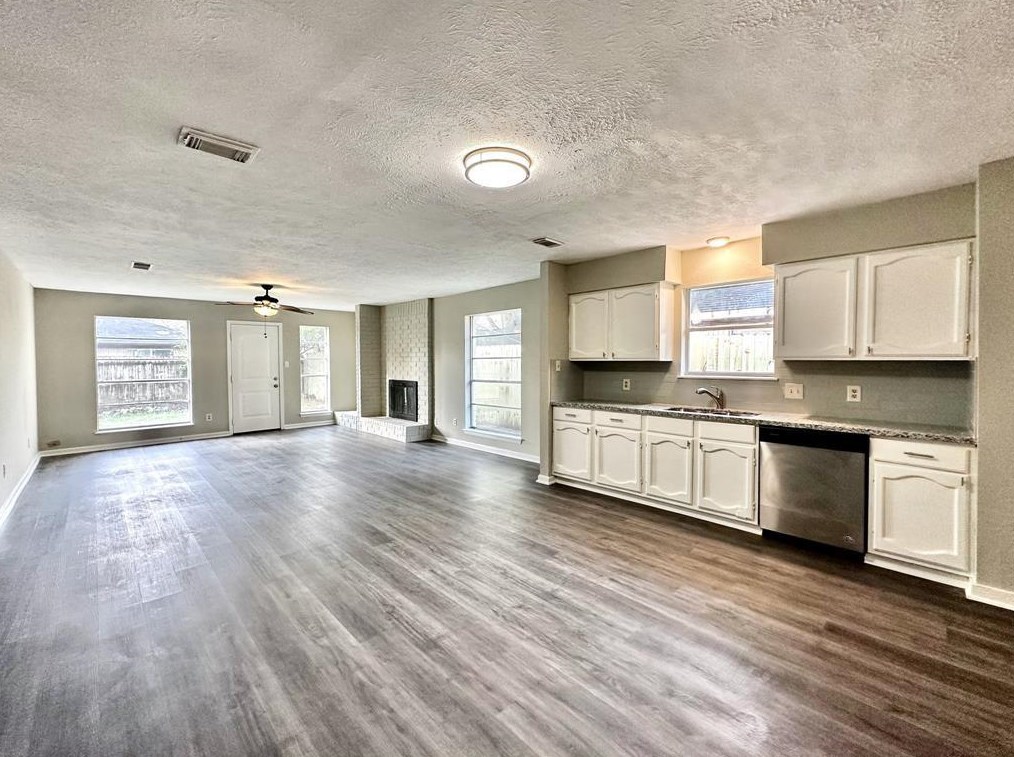 5343 Linda Ln, Katy TX  77493-1738 exterior