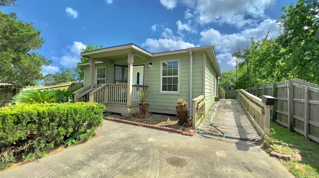 541 Stilwell Blvd, Port Arthur, TX 77640