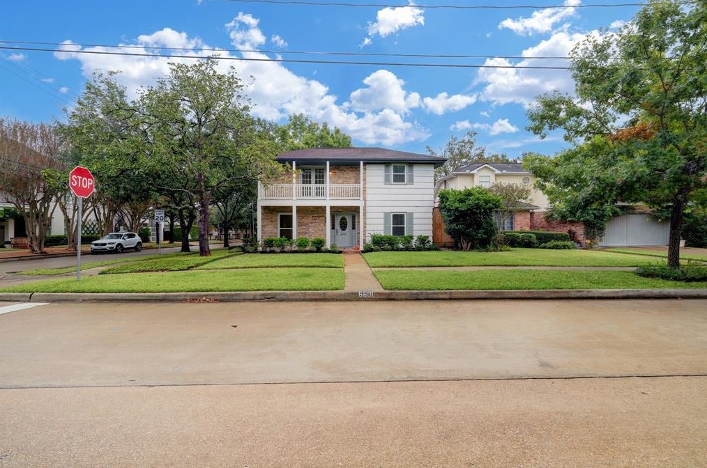 6601 Brompton Rd, Houston, TX 77005-3905