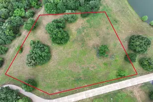 114 Red Stag Ln, Columbus, TX 78934 - Photo 1