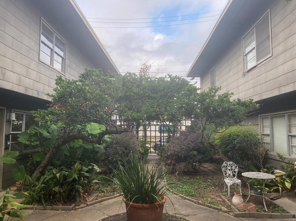 2301 Norfolk St #5, Houston, TX 77098