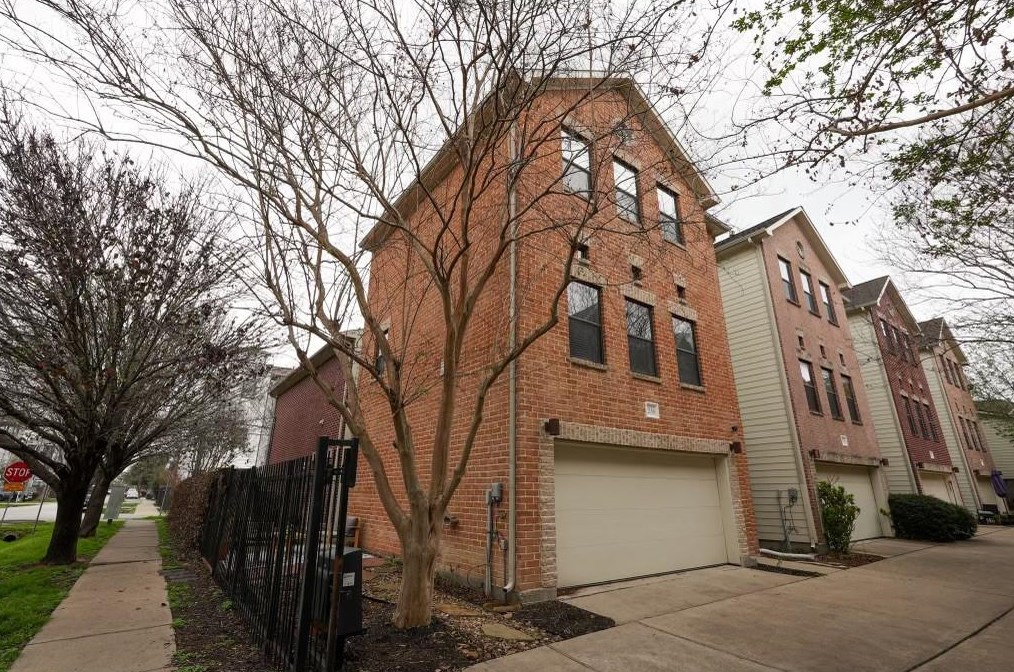 2156 Arabelle St, Houston, TX 77007