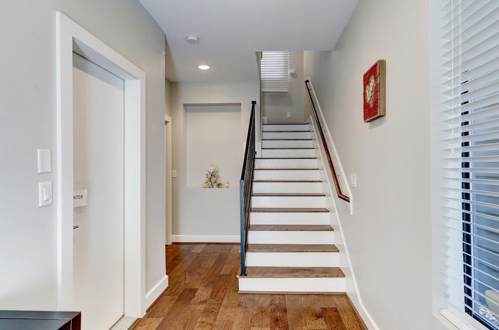 3015 Gillespie St, Houston, TX 77020-5931