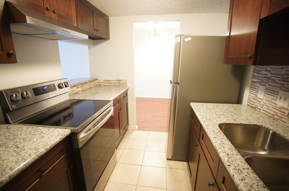 9540 Windswept Ln, Houston, TX 77063