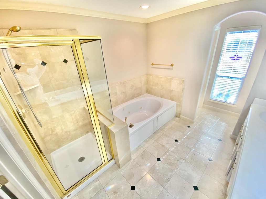 708 Rosedale St, Houston TX  77006-6227 exterior