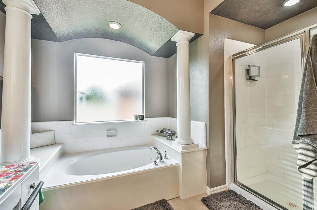 18018 Silver Ash Way, Houston TX exterior