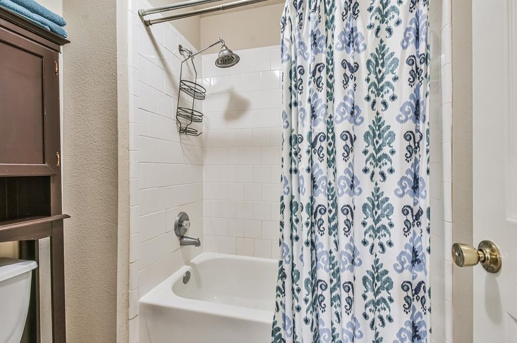 18018 Silver Ash Way, Houston TX exterior