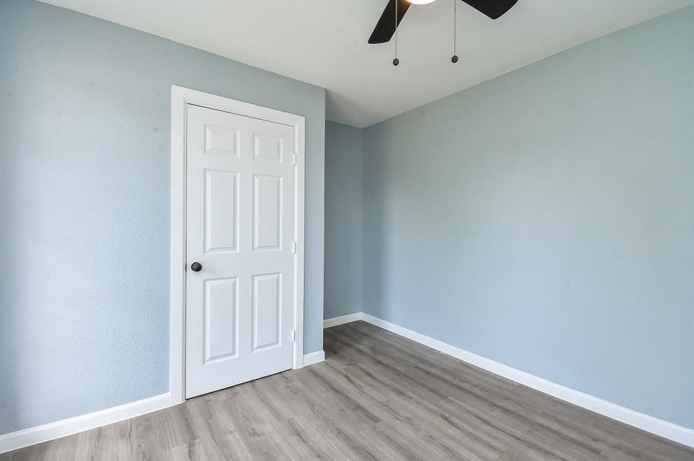 14911 Nuwood Ln, Houston TX  77053-1323 exterior