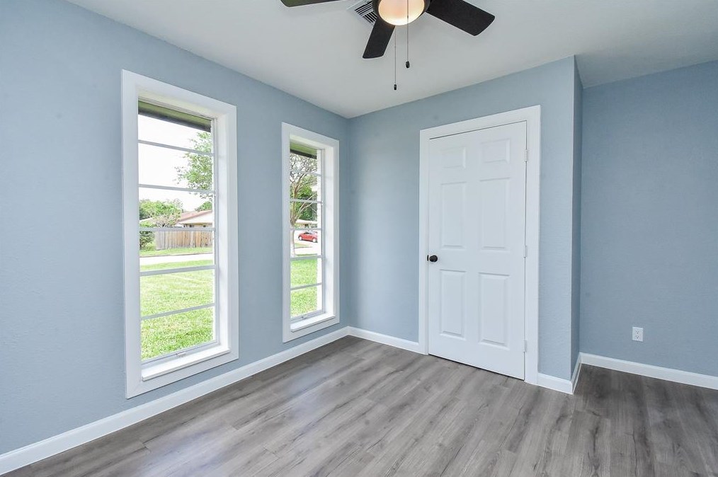 14911 Nuwood Ln, Houston TX  77053-1323 exterior