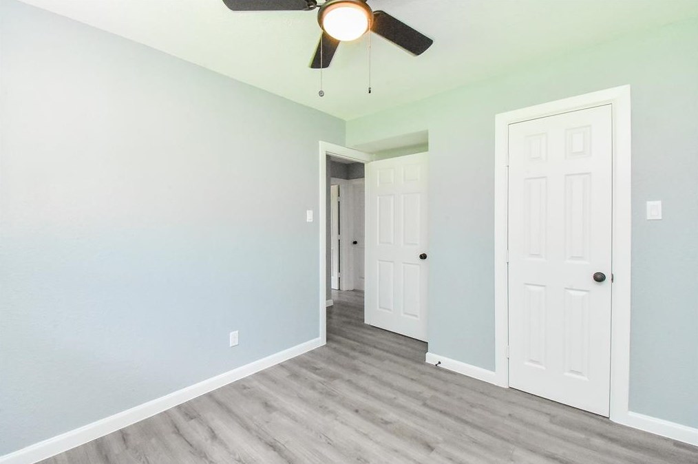 14911 Nuwood Ln, Houston TX  77053-1323 exterior