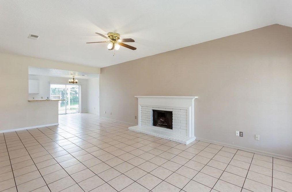 13406 Bridgepath Ln, Houston TX  77041-5892 exterior