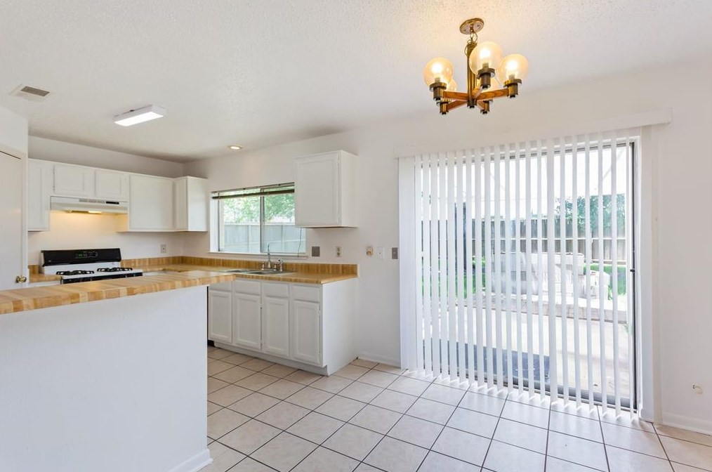 13406 Bridgepath Ln, Houston TX  77041-5892 exterior