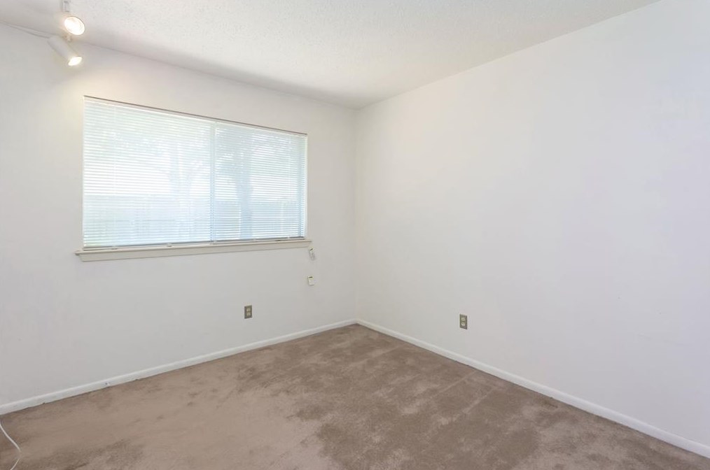 13406 Bridgepath Ln, Houston TX  77041-5892 exterior