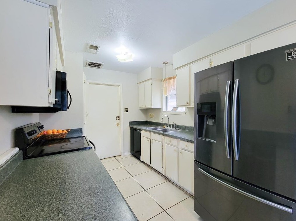 23131 Lestergate Dr, Spring, TX 77373-6843