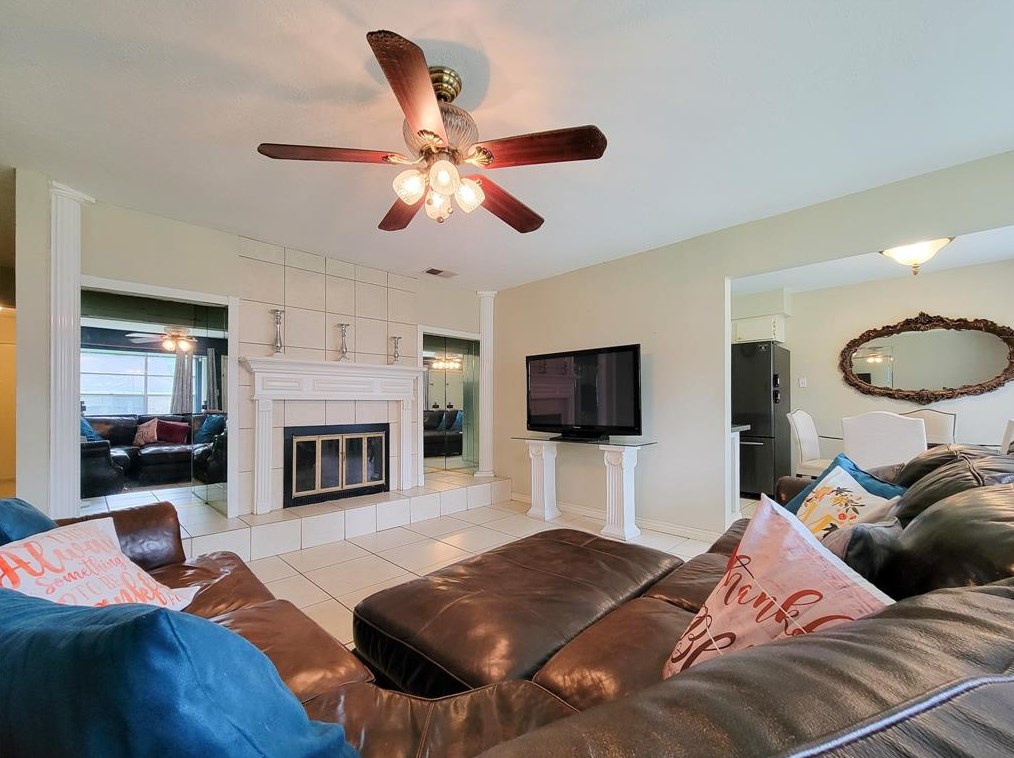 23131 Lestergate Dr, Spring TX 77373-6718 exterior