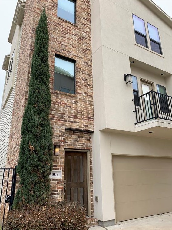 1007 Roberts St, Houston, TX 77003