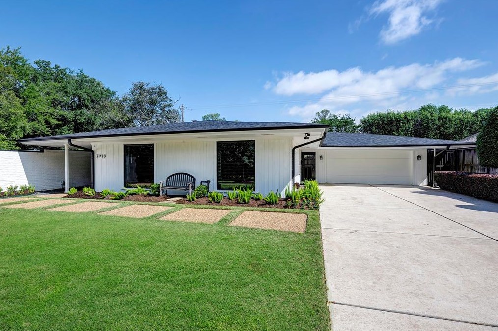 7918 Chevy Chase Dr, Houston, TX 77063-1925