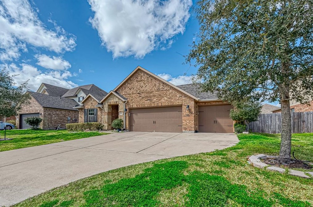 106 Blossom Terrace Ln, Richmond, TX 77469