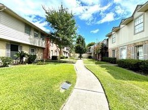 9242 Beechnut St, Houston, TX 77036