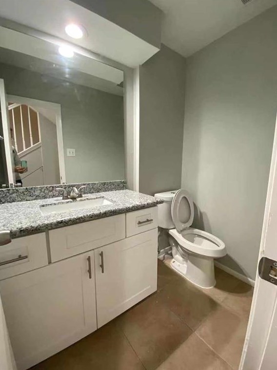 9242 Beechnut St, Houston TX  77096-1423 exterior