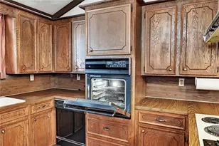 6 Hickory Hollow, Huntsville, TX 77320 - Photo 24