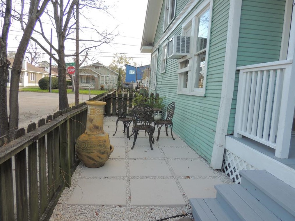 3701 Bradley St, Houston TX  77009-6101 exterior